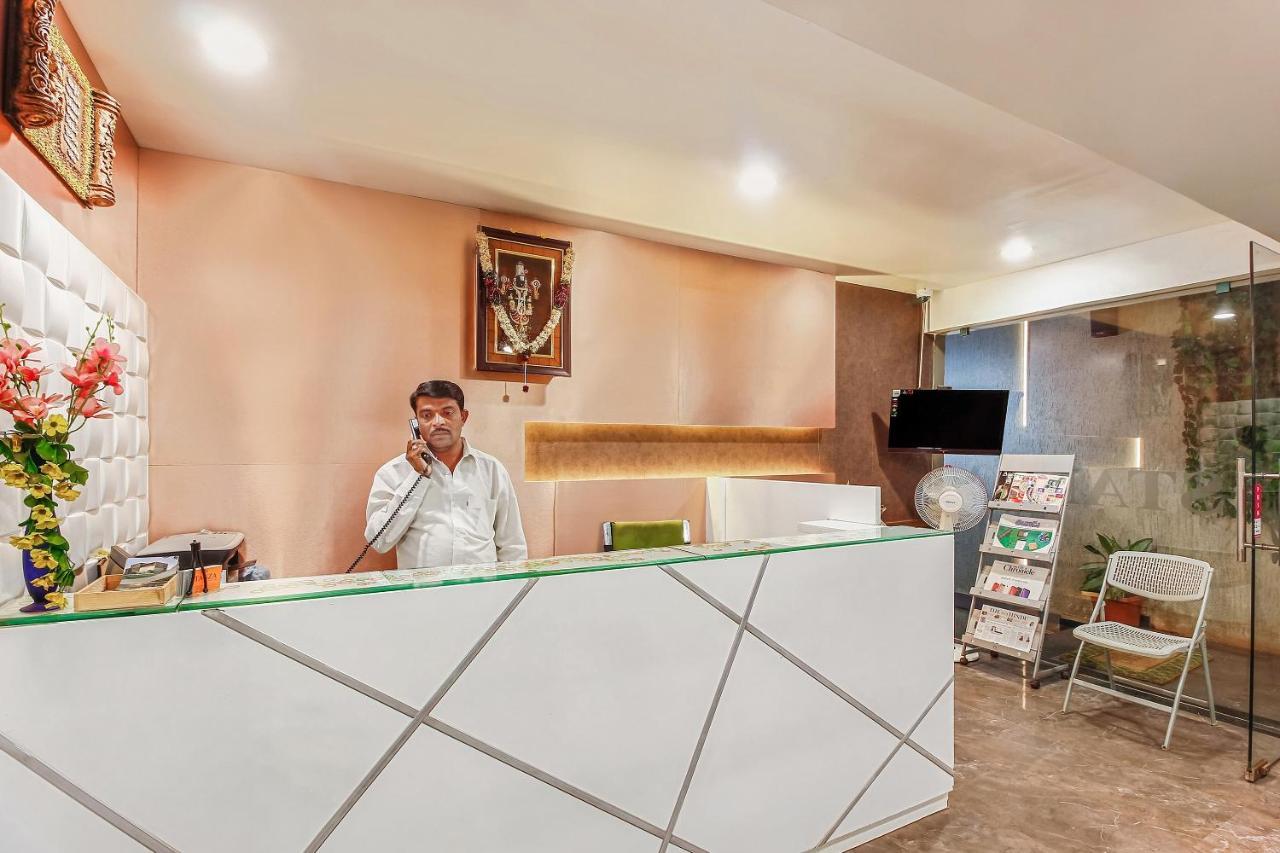 Oyo 26991 Stanza Luxurios Stay Zahirabad Экстерьер фото