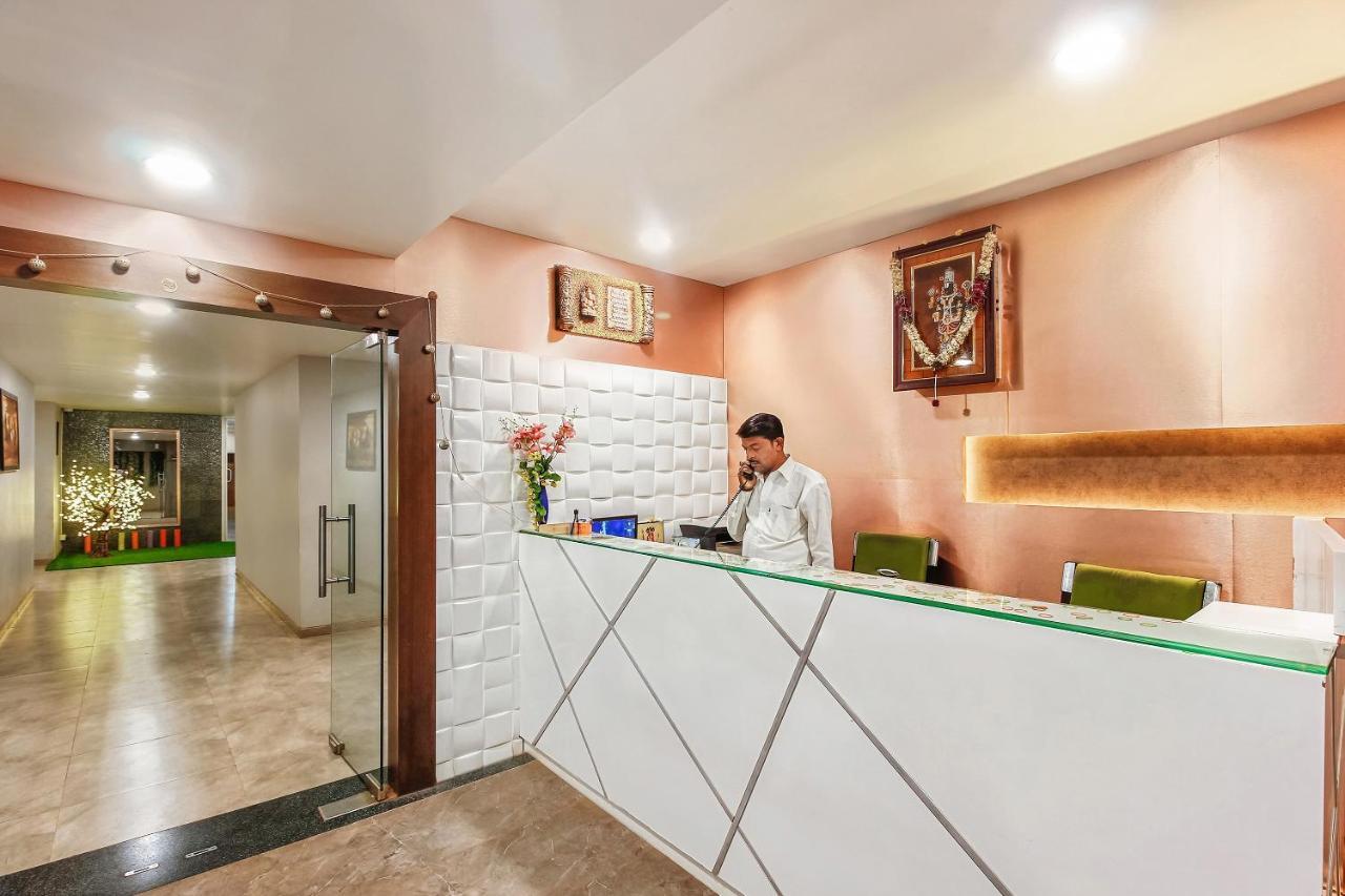 Oyo 26991 Stanza Luxurios Stay Zahirabad Экстерьер фото